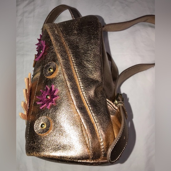 Danielle Nicole Luna Love Good Metallic Backpack - Picture 13 of 16